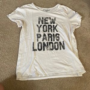 White graphic t shirt